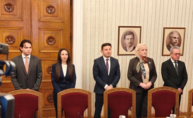 „ДПС – Ново начало“: „Да“ на машинното гласуване, но не с тези машини