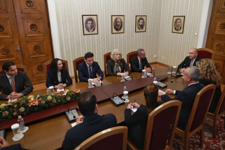 консултация при Румен Радев