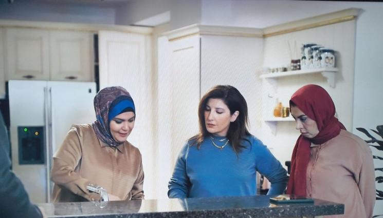 Шербет от боровинки - В кухнята на „Шербет от боровинки“: Ниляй прави наречена вода!