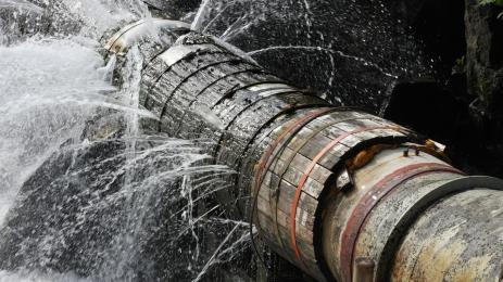 спукана тръба