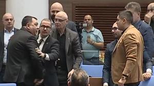 Напрежение в парламента редовното заседание на НС беше прекъснато заради