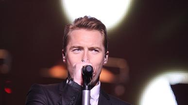 Ronan Keating събира звезди за новогодишно шоу по BBC One