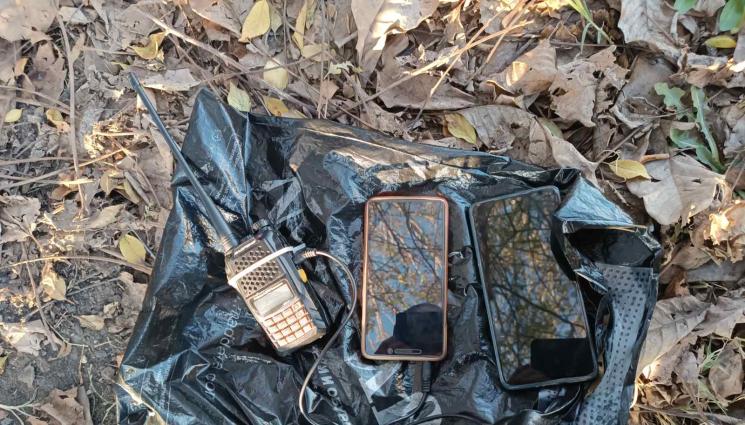 hj - Задържан е варненец за системни заблуждаващи сигнали, заплахи и смущения в радиочестотния спектър