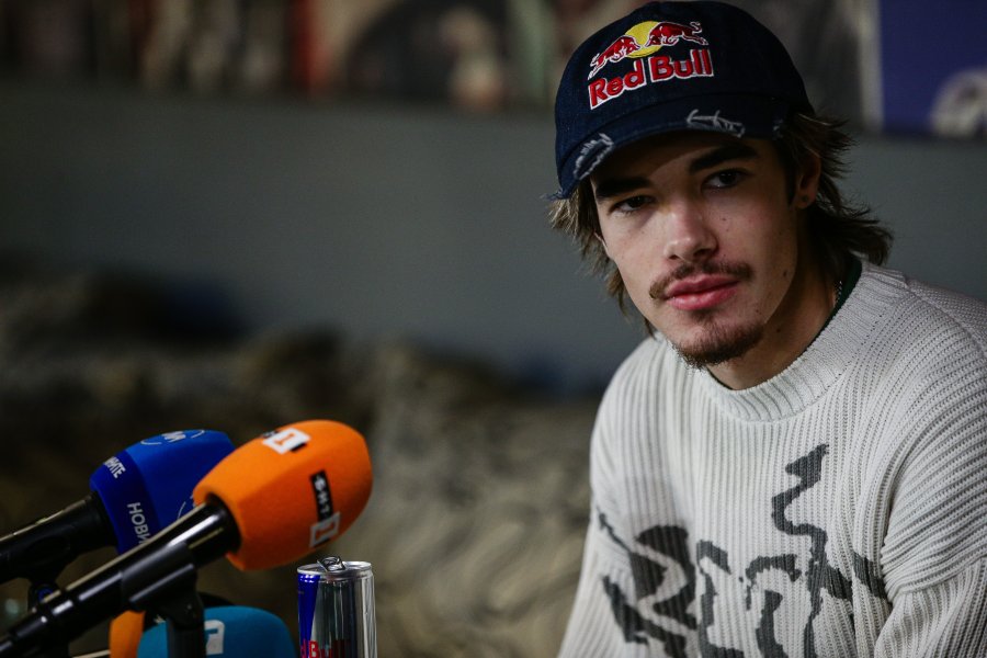 Никола Цолов1