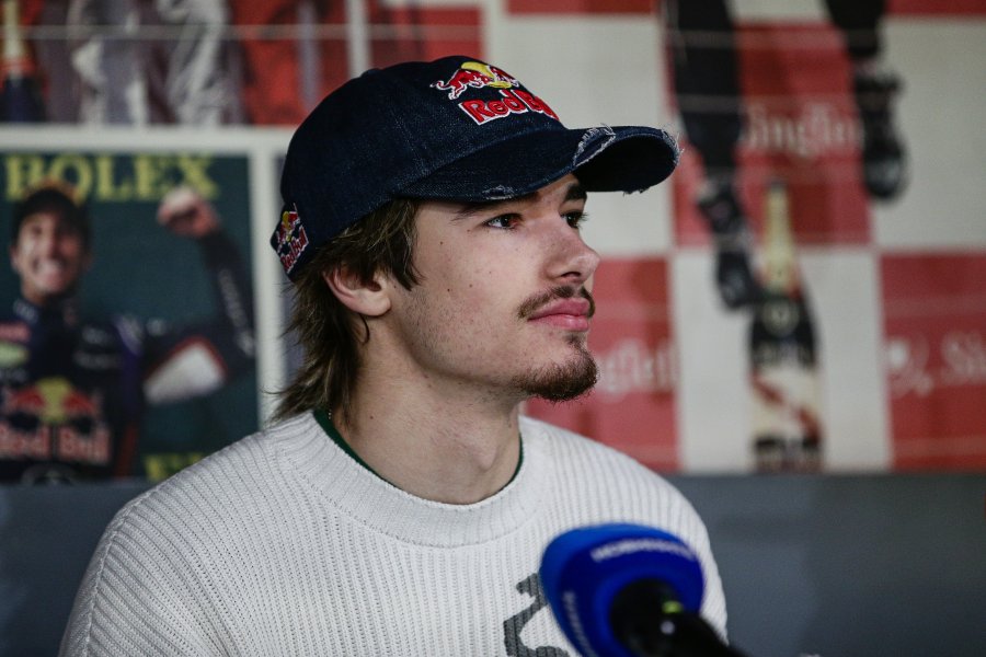 Никола Цолов1