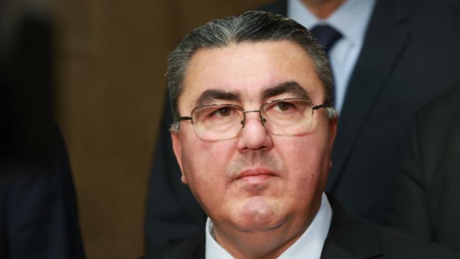 След консултациите: АПС подкрепя машинния вот