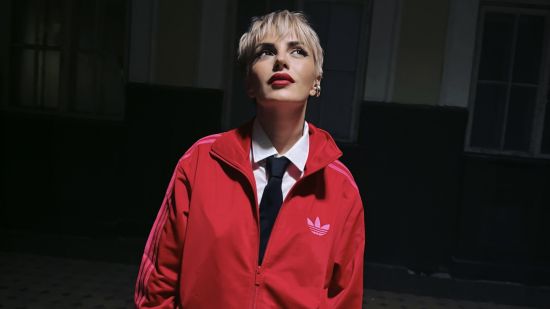 „МОЯТА ДУША“ – ЕМОЦИОНАЛНОТО ЗАВРЪЩАНЕ НА ПОЛИ ГЕНОВА