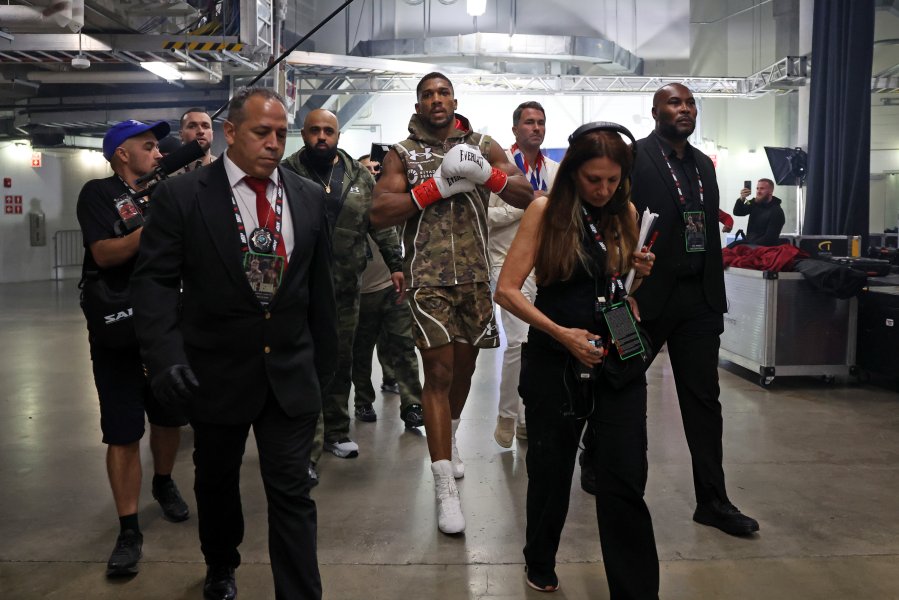 Джейк Пол срещу Антъни Джошуа в Маями1