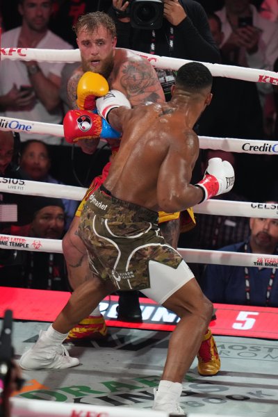 Джейк Пол срещу Антъни Джошуа в Маями1