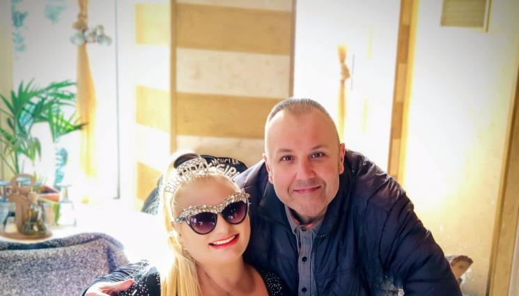 Мис Валенти