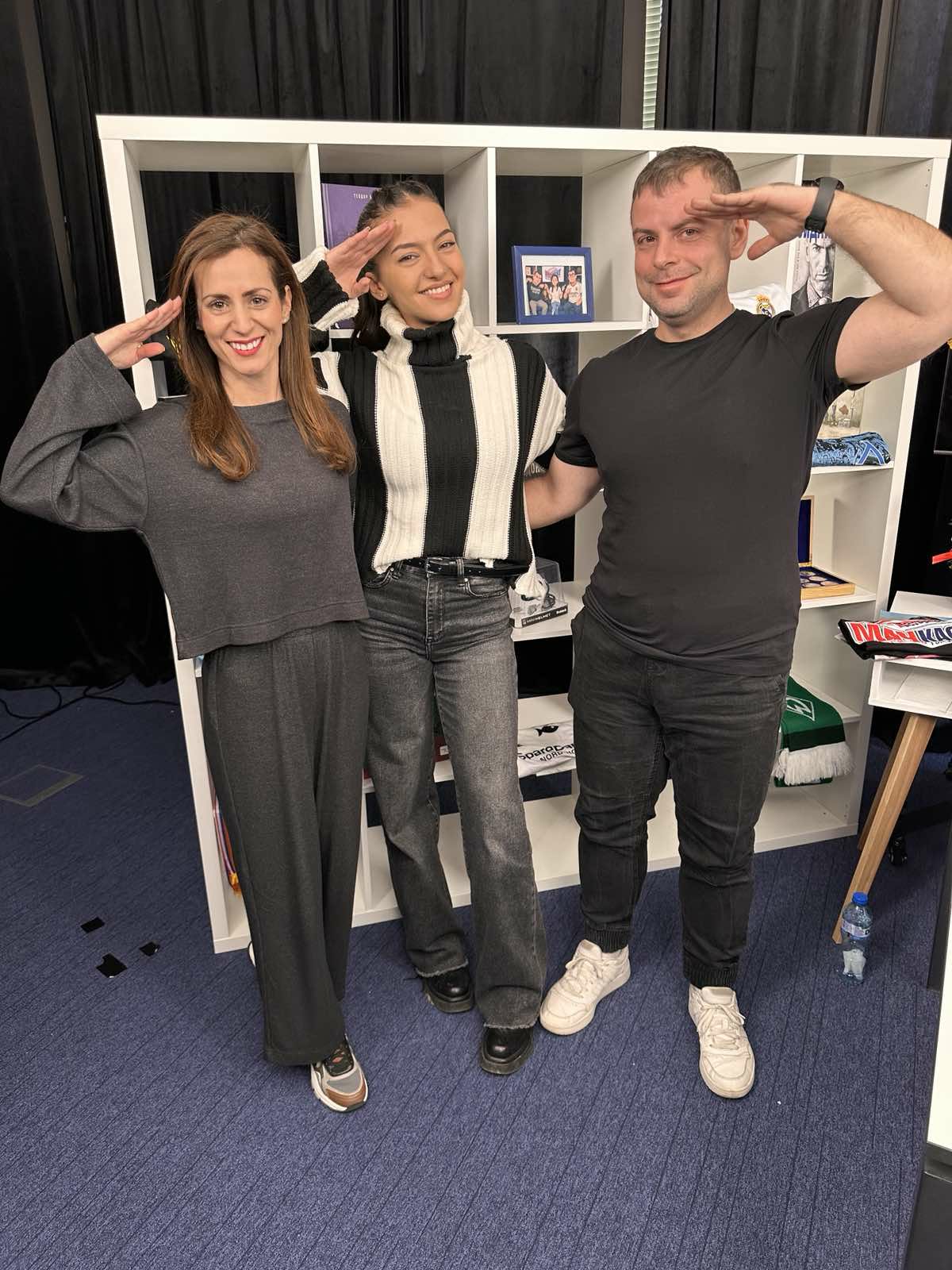 Симона Ръждавичка