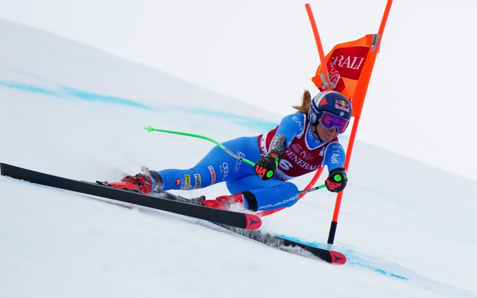 София Годжа спечели супергигантския слалом във Вал Д'Изер