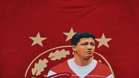 фланелки в подкрепа на Любо Пенев