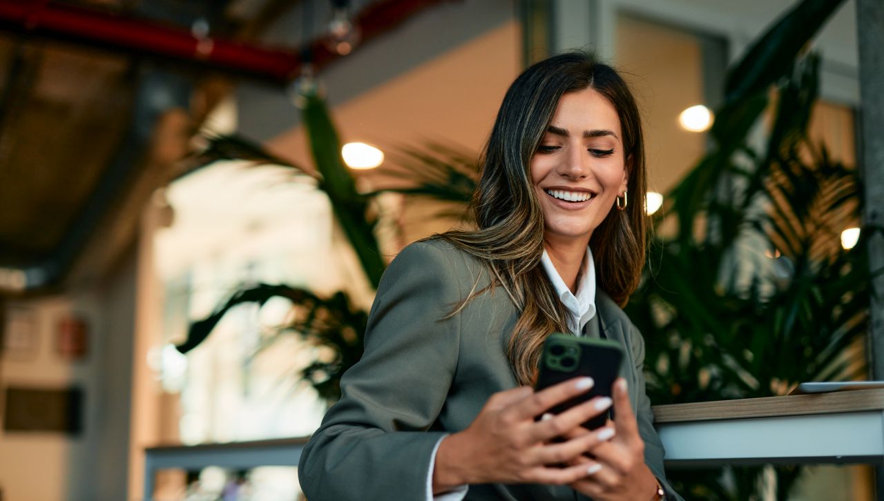 Най-сексапилната жена според науката: 29-годишна, брюнетка и във връзка