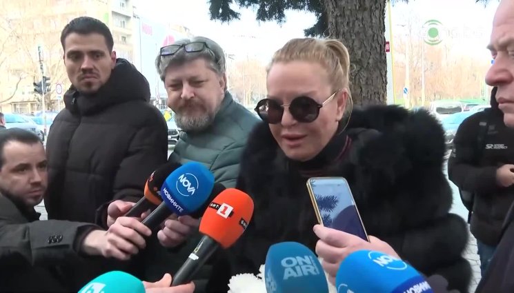 gongtv - Стефка Костадинова: Г-н Никой казва, че съм зачеркната