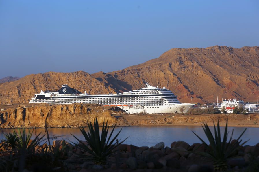 Туристка загина при сблъсък между круизни кораби в Египет