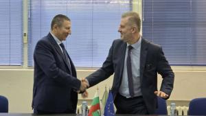 Тихомир Стоев