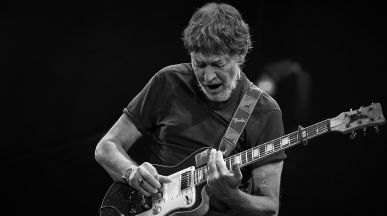 На 74 години почина Chris Rea