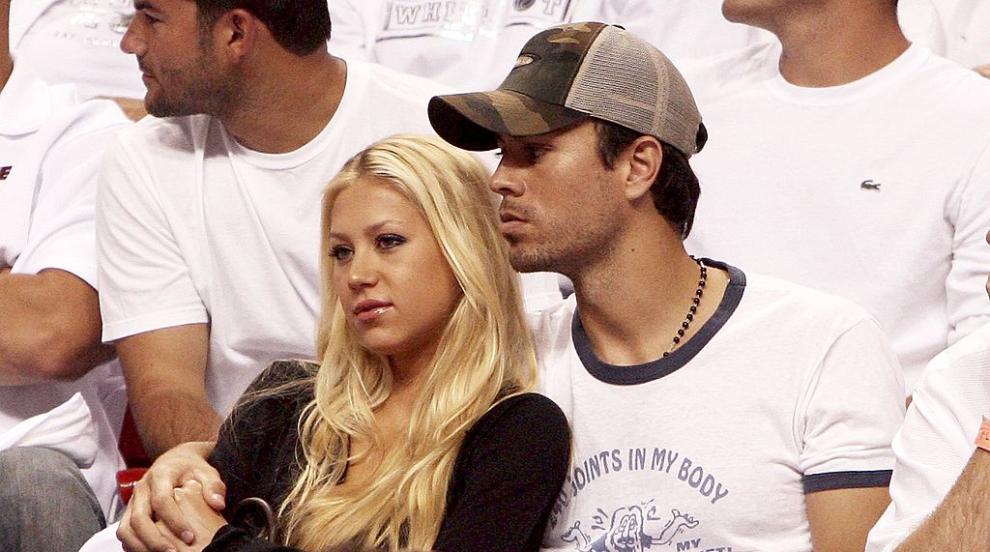 Енрике Иглесиас и Анна Курникова посрещнаха четвъртото си дете