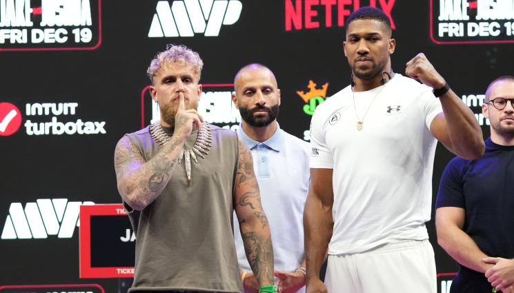 Антъни Джошуа - Джошуа живее с мама, Пол – с шампионка