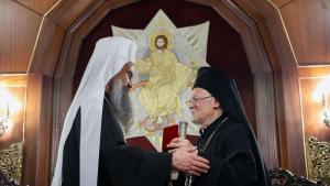 Вселенския патриарх Вартоломей Българският патриарх и Софийски митрополит Даниил