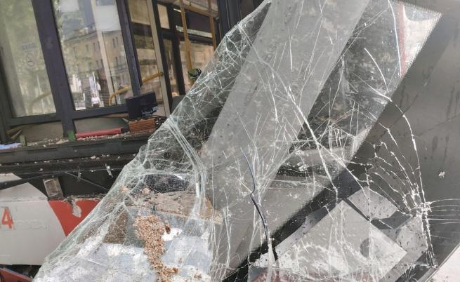 Тежка автобусна катастрофа в Анталия, осем загинали