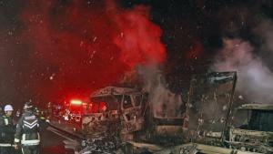 Една жена загина а 26 души бяха ранени в тежка