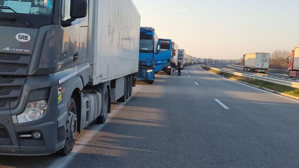 Изключително интензивен е трафикът на граничния контролно-пропускателен пункт (ГКПП) Капитан