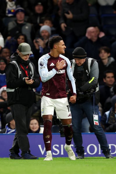 Челси Астън Вила1