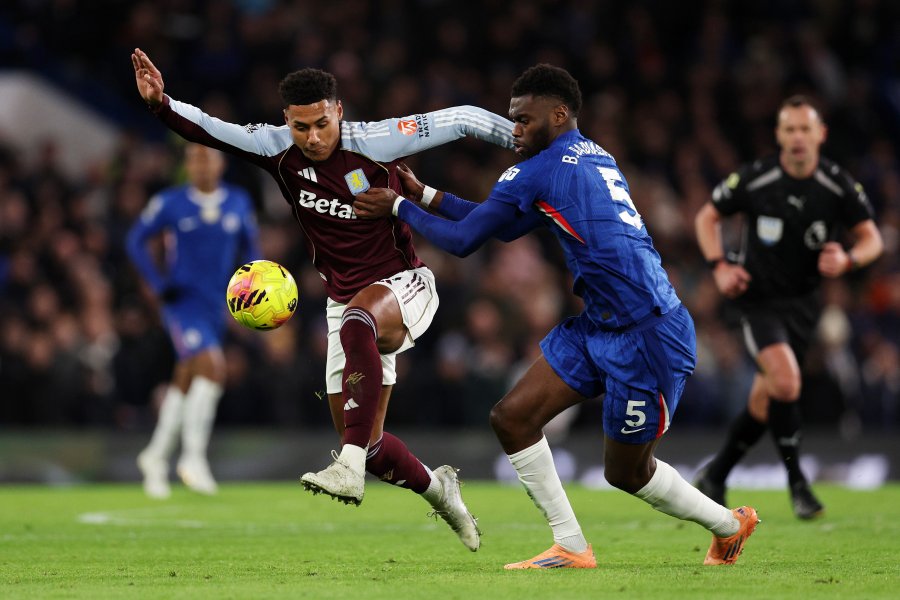 Челси Астън Вила1