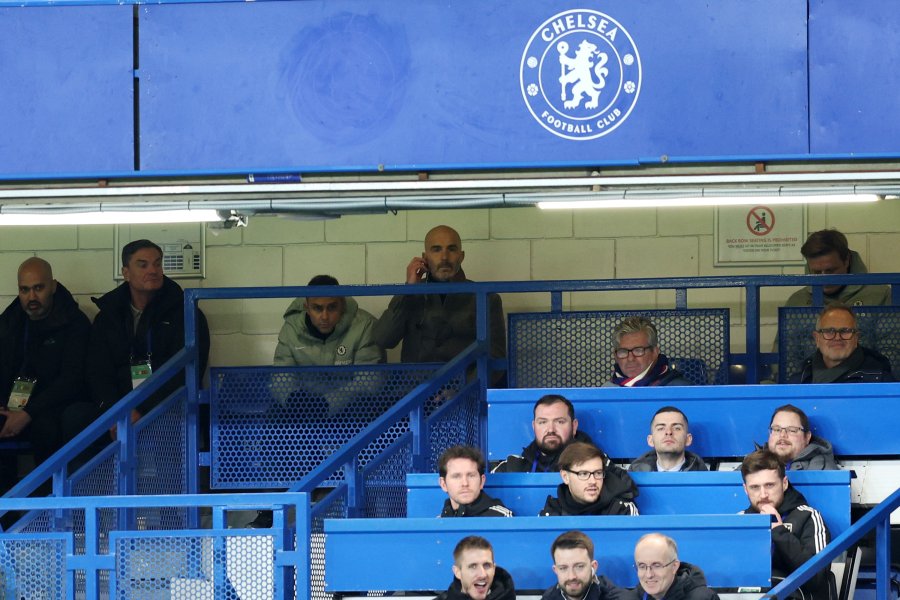 Челси Астън Вила1