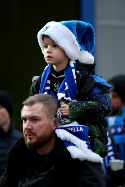 Челси Астън Вила1