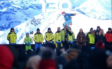 Откриха зимния сезон в Боровец със светлинно и факелно шоу