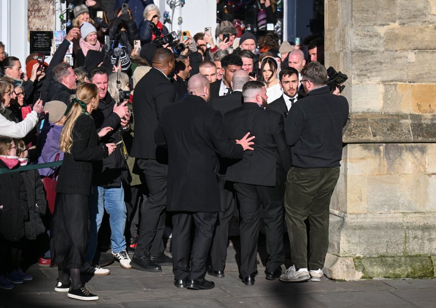 Адам Пийти и Холи Рамзи1