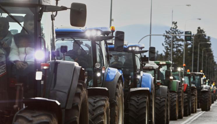 гръцки фермери протест - Временно e спряно движението през два гранични пункта с Гърция! (ВИДЕО)