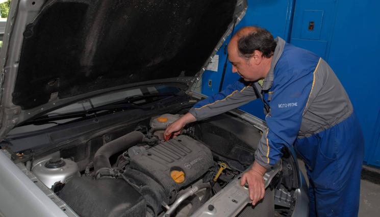 тема - ОТ НОВА ГОДИНА: Дерат ни според колата!