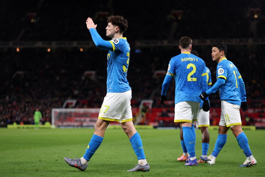 Юнайтед Уулвс1