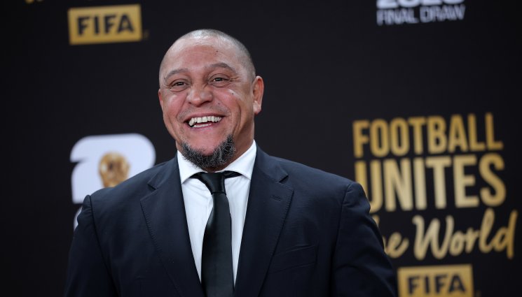 роберто карлош - Роберто Карлош е претърпял спешна сърдечна операция