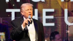 Доналд Тръмп и Мелания Тръмп отпразнуваха Нова година