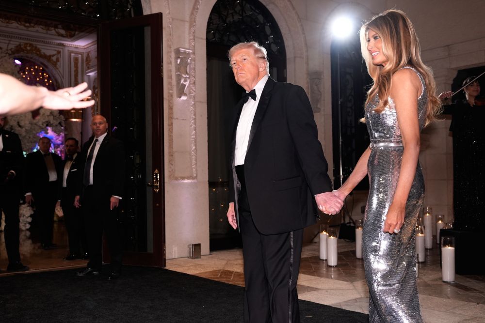 Доналд Тръмп и Мелания Тръмп отпразнуваха Нова година