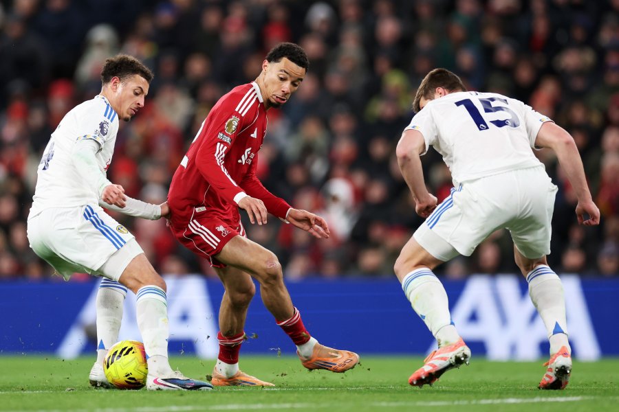 ливърпул лийдс1