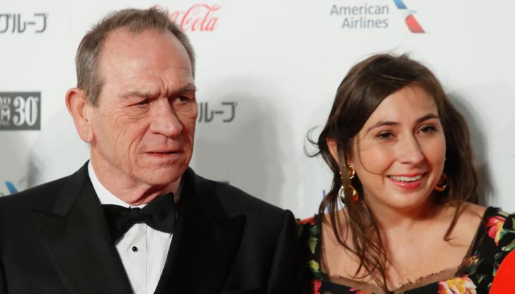 томи лий джоунс