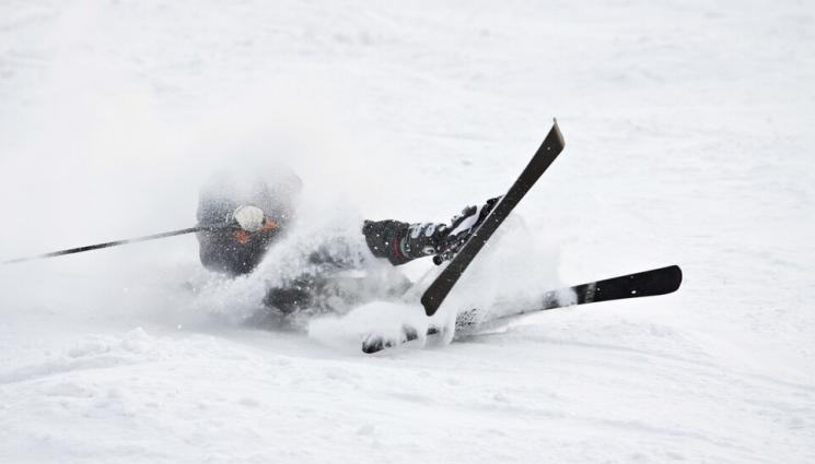 ски - УЖАС НА ПИСТАТА В БАНСКО! Скиор с комоцио след тежко падане