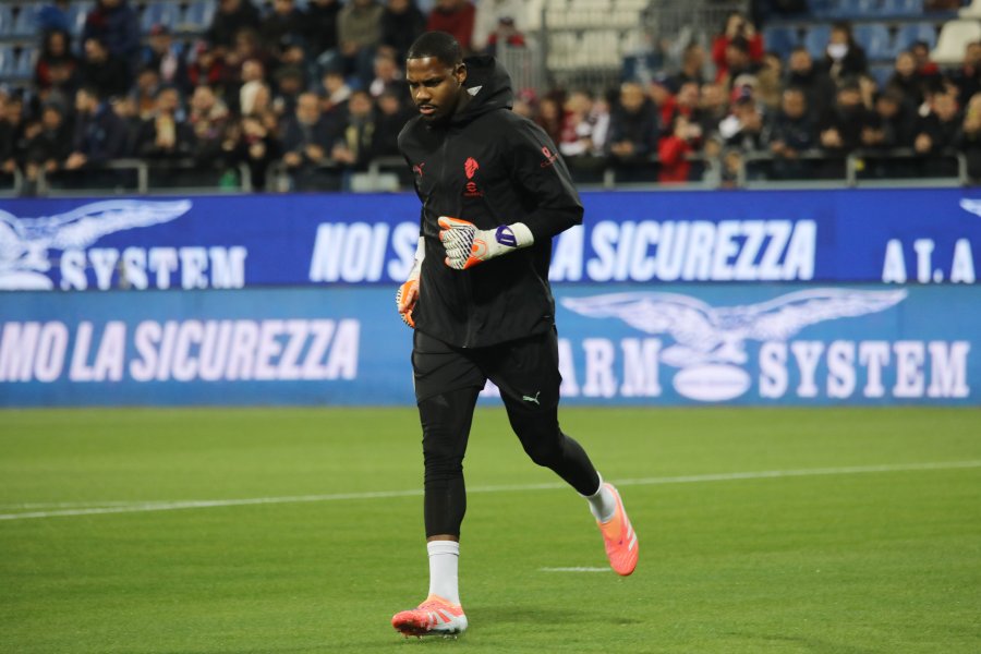 Каляри Милан1