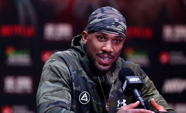 Шофьорът на Антъни Джошуа е бил без валидна шофьорска книжка