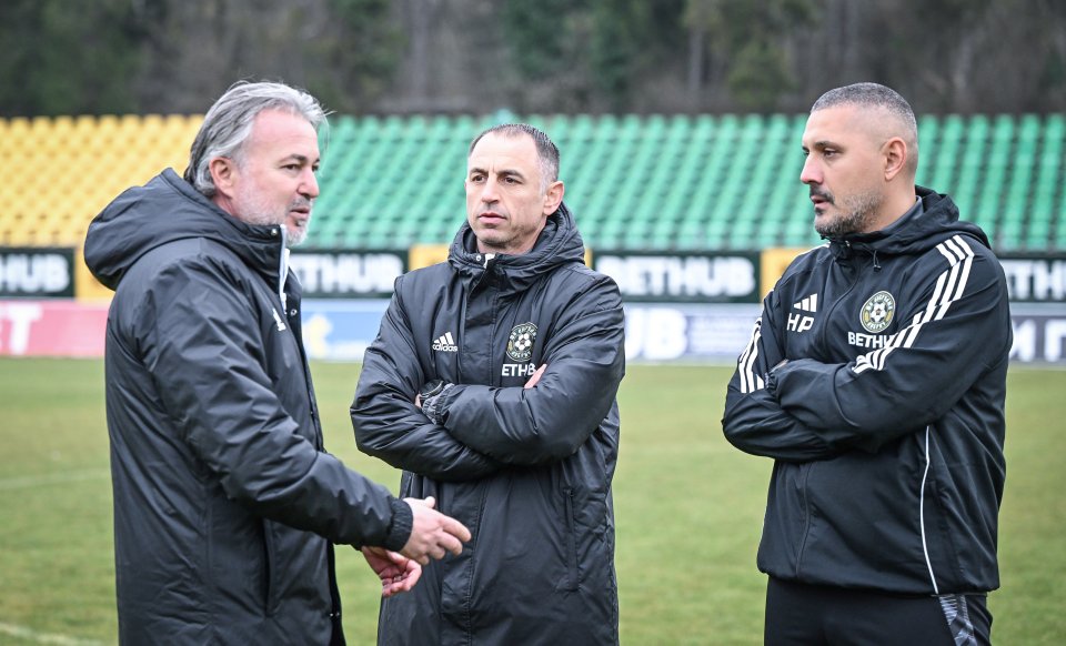 Ясен Петров1