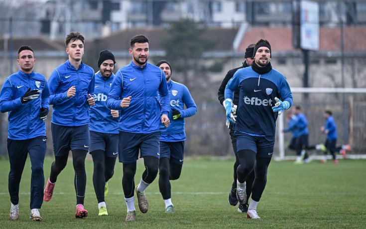 Левски отпътува за Турция без нови