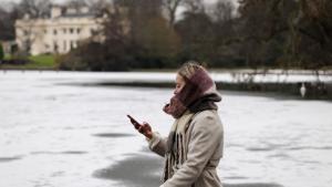 Метеорологичната служба на Великобритания издаде нови предупреждения за опасно време