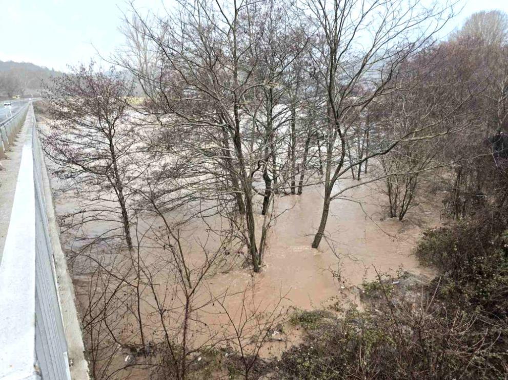 В резултат на валежите през последните дни и най-вече през