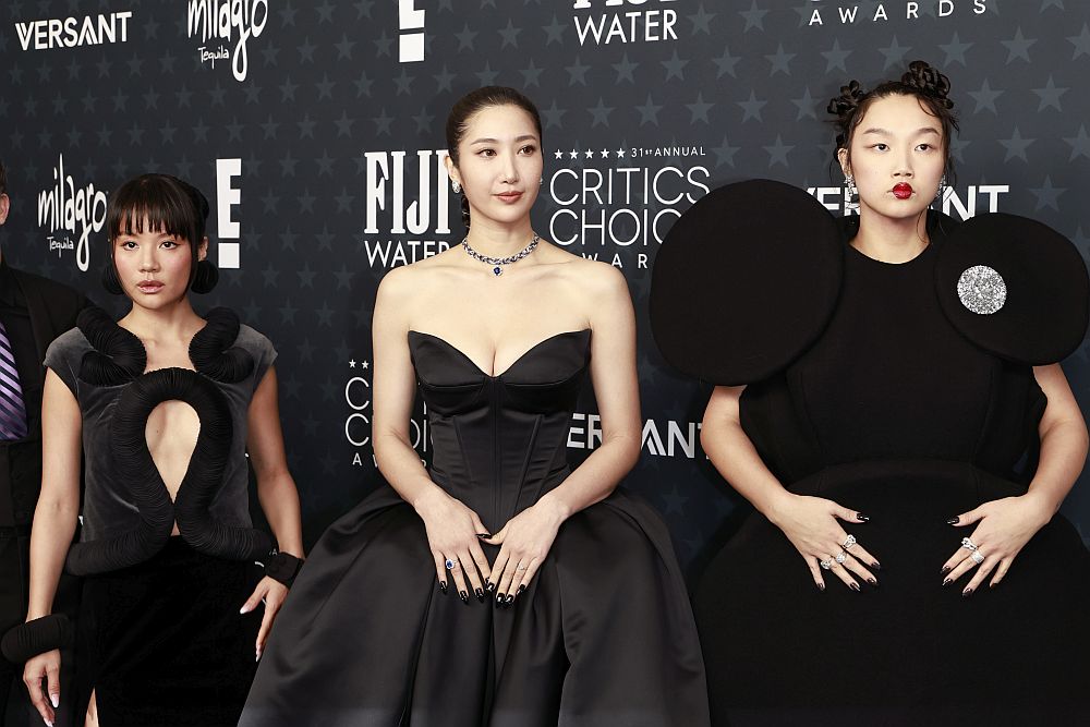 Смели визии и модни гафове на наградите на критиците